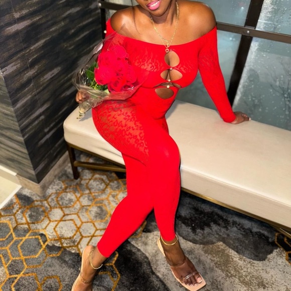 Large red spandex jumpsuit - Picture 6 of 10